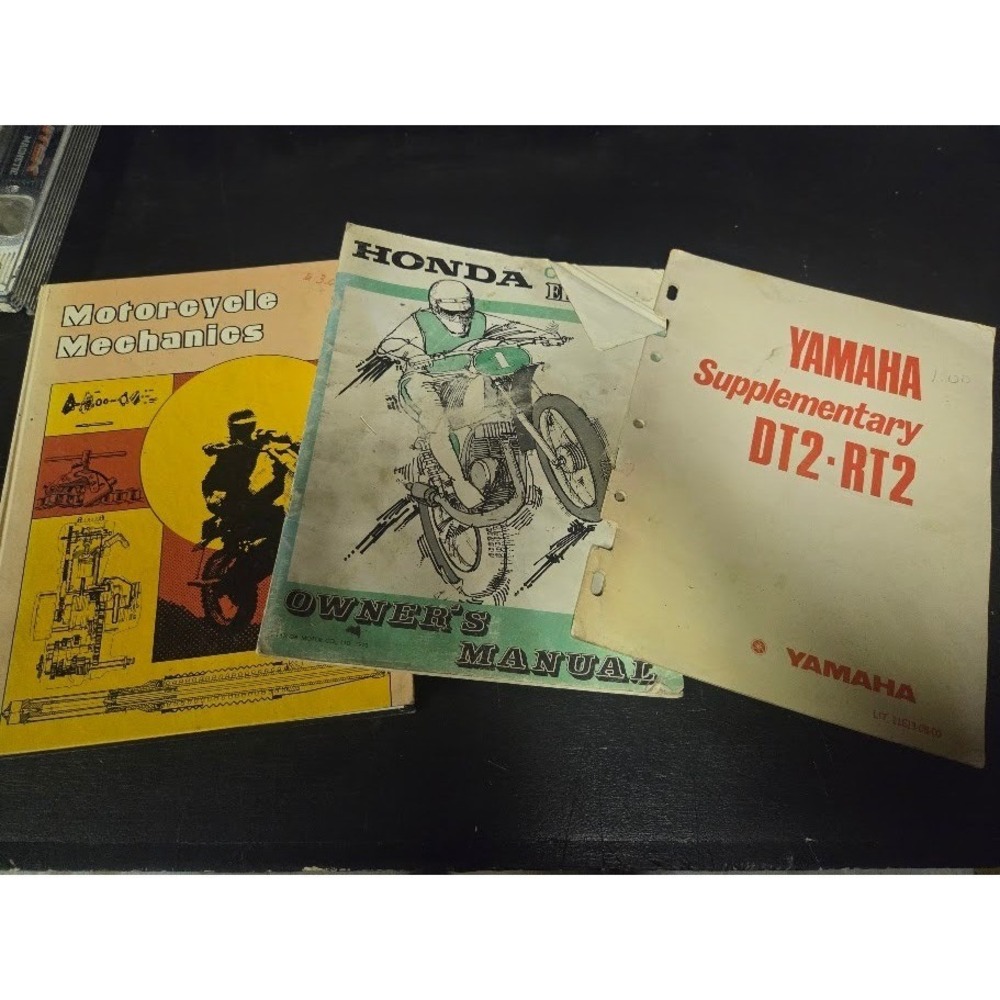 Vintage Motorcycle Manuals Lot Honda Yamaha Supplementary DT2 RT2 Mechanics